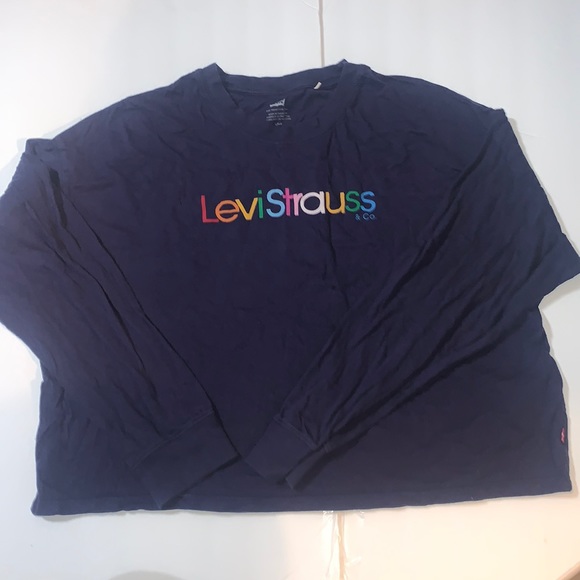 Levi's Tops - Women cropped long sleeve Levi’s top size large.